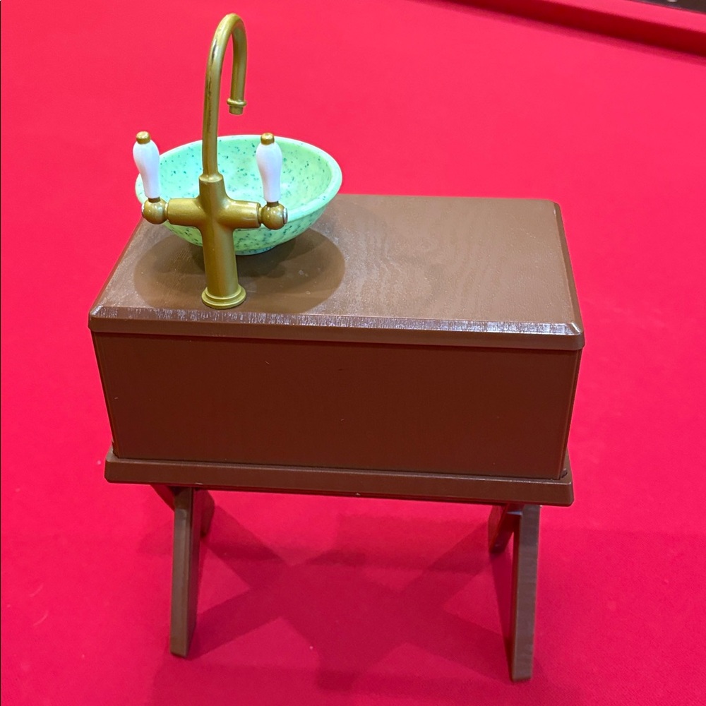 Wash Basin from American Girl Glamping Tent Set - Picture 3 of 5
